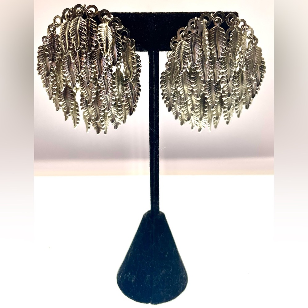 Vintage Silver Tone Dangling Leaf Cluster Clip On Cha Cha Earrings MCM Art Deco - Picture 2 of 6